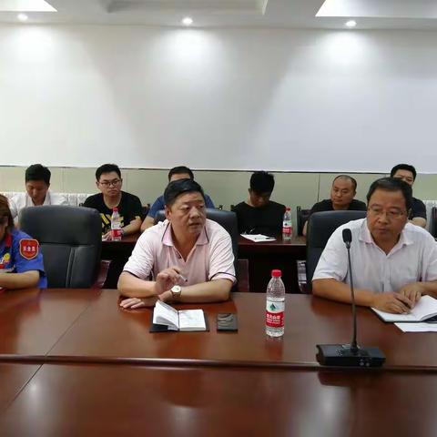 区科工商务局召开加油站大气污染防治暨安全生产业务培训会