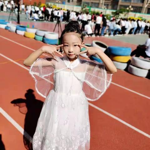 迎宾小学【每周一星】三年级（6）班 黄紫轩