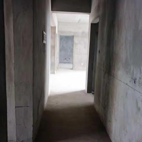 🌟湖滨一号清水大三房双卫，看江，产权130，2.5米绝版超大阳台，南北通透，房东诚意出售113.8万，可谈，V663410