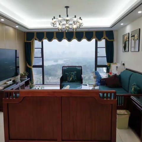 🌟东坡院子壕装60万大四房，全屋地暖中央空调，楠木家具，智能家电。成本价出售228万。🔑随时开门V663410