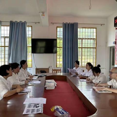 集体备课凝智慧    集思广益促教研——石塘镇芦村学区英语教研组举行集体备课活动