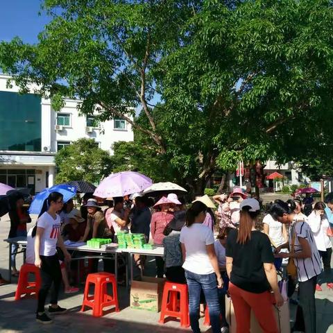 水满乡开展地贫防治宣传服务活动