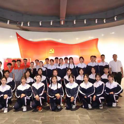 追寻红色记忆  共筑青春梦想———武冈职业中专党史学习系列活动之“学史明理”篇