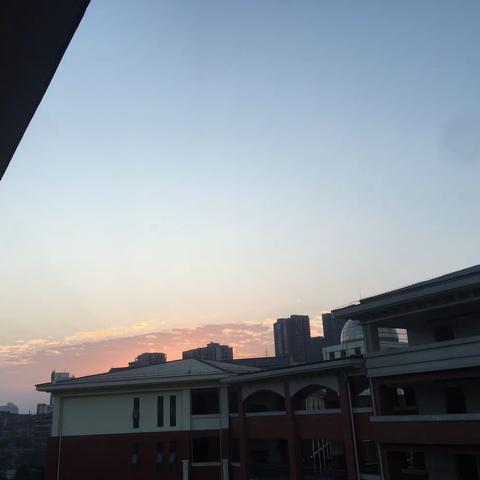 冬月暖阳汇师心，集体备课显智慧