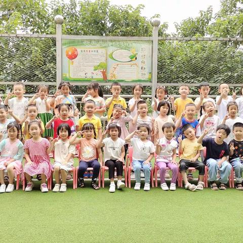 超艺幼儿园大一班10月份点滴记录