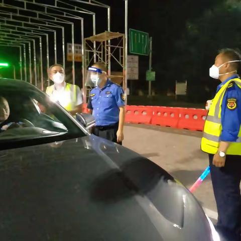 讲好城管的故事：星光不问赶路人