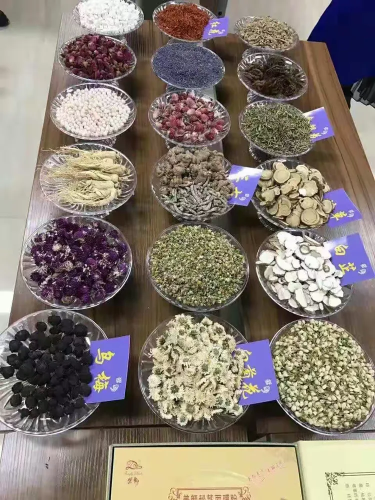 东方美专业纹绣减肥会所于2016年引进紫飘神奇中药面膜,专业祛斑祛痘