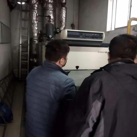 生态环境雁塔分局对圣都大厦锅炉烟气监测