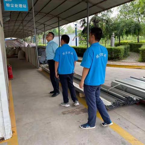 生态环境雁塔分局组织展开有机废气专项执法