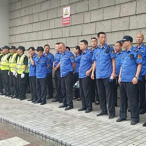 青年路街办7月8日劳武巷专项整治工作简报