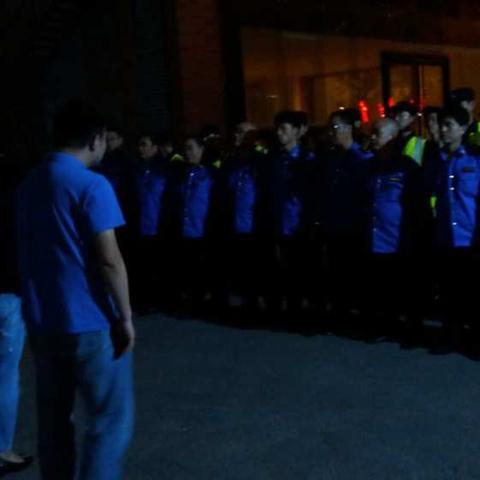 重拳出击   全面整顿——青年路街办开展夏季出店占道经营专项整治行动