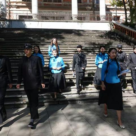 云南大学的前身是西南地区早期科举乡试考场，它始建于明弘治１２年（公元１４９９年）至今已有五百多年历史。