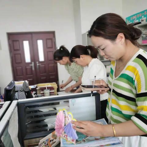 夯实过程，收获精彩—-平邑县第四实验小学英语教学过程材料督查活动