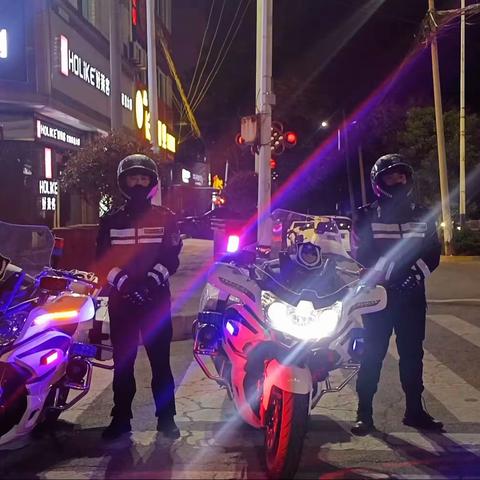潼关巡特警大队圆满完成“五一”安保任务