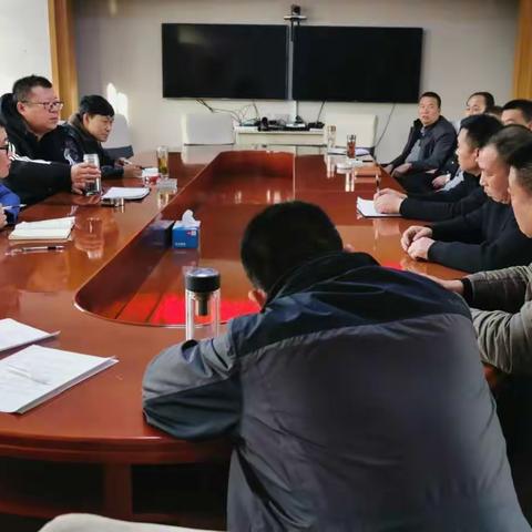 姚家庄镇迅速落实桥东区清洁取暖会议精神，第一时间召开清洁取暖工作推进会