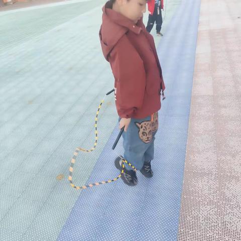 周五孩子们的快乐时光，跳起来喽