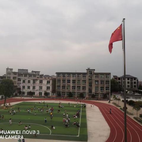 校园旧貌换新颜，师生和谐展风采