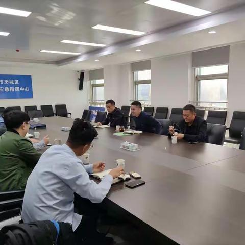 东风街道召开重点项目调度会议