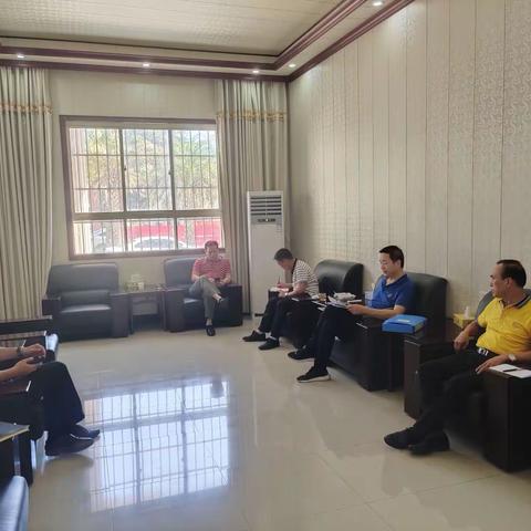 秦大茂到排浦镇检查指导换届选举工作