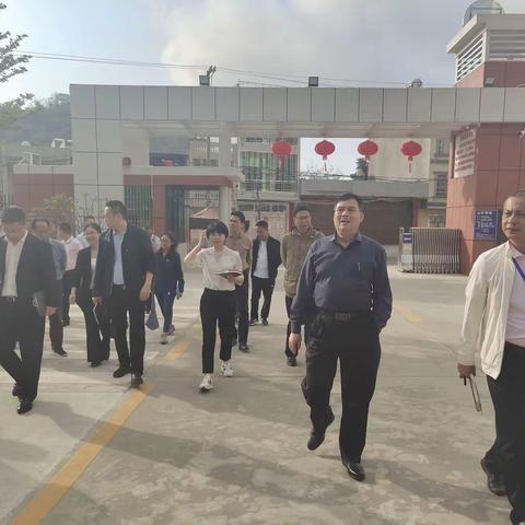 市人大常委会调研组开展关于加强乡镇基础教育推动创办省级一流乡镇学校调研