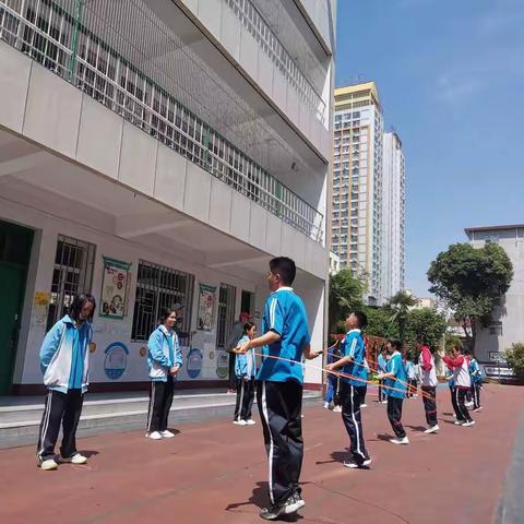落实“双减”增体质，趣味运动正当时