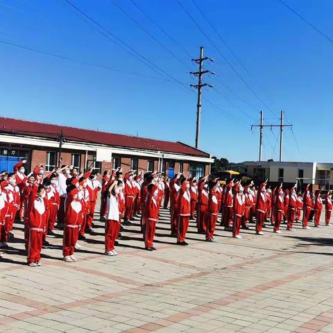 “疫”去花开，全力以“复”——平泉市南山学校举行开学典礼活动