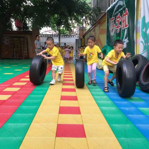 海口市秀英居委幼儿园大一礼仪新智班成长记