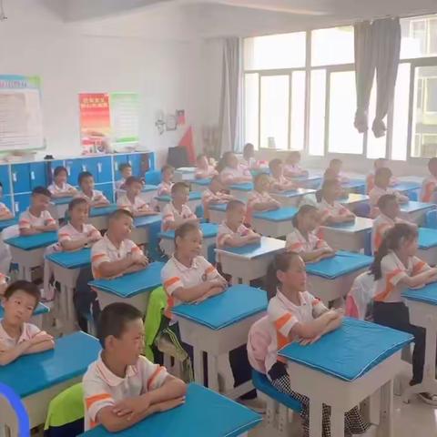 毓才实验学校小学部音乐课“期末展示”———二年一班