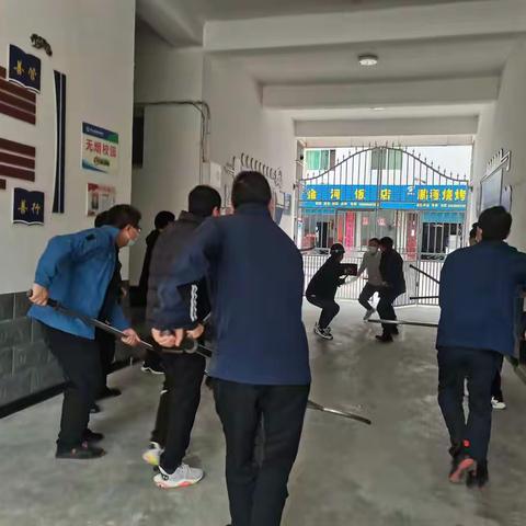 【曹中·安全】反恐反暴演练 守护校园平安——柞水县曹坪中学反恐反暴演练