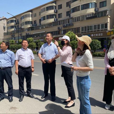 示范区领导督导老旧小区提升改造工作，解决改造中遇到的问题