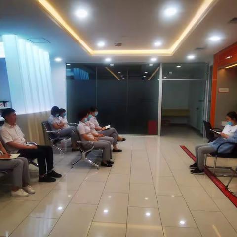 哈尔滨银行绥化分行开展“强化买卖银行卡警示教育，切实保障支付服务安全”宣传活动
