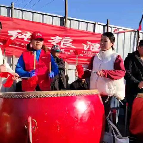 日照市岚山区茶乡巨峰大集锣鼓