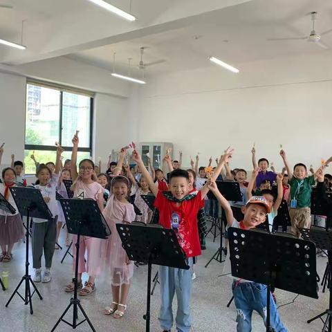 跳跃的音符，畅想的源泉—— 小钟琴社团
