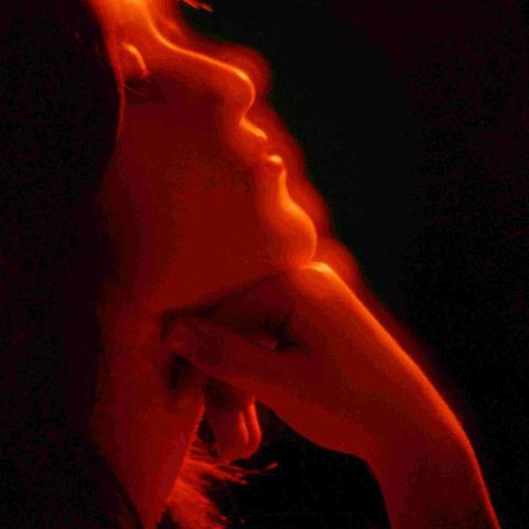 对四幅肖像照的个性心理透视   ------ -----------------------王振民