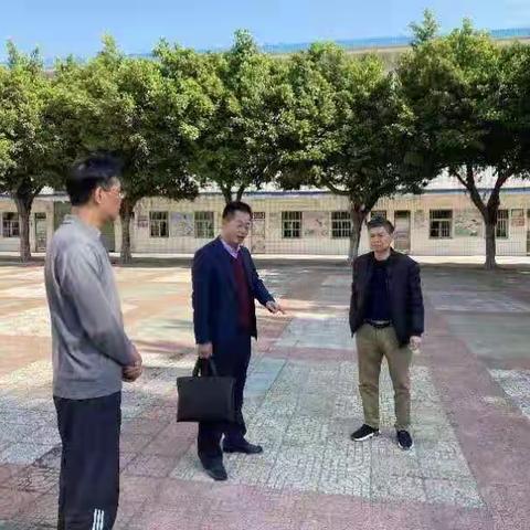 陈江小教党委莅临陈江小学检查指导新型肺炎疫情防控工作