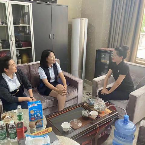 住房金融业务中心副总经理张建辉走访鹏盛房地产开发有限责任公司