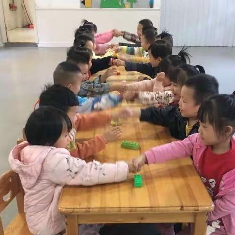 我们一起快乐成长——亿婴幼儿园中三班第六周精彩回顾