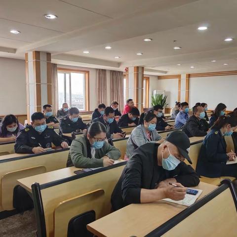 学习两会精神     激发干事热情