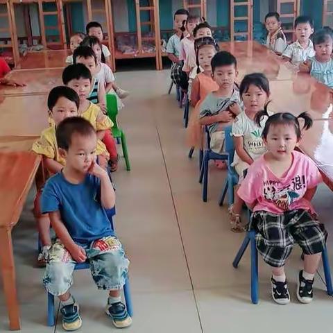 杨公镇中心幼儿园 可爱小班的暑假温馨提示