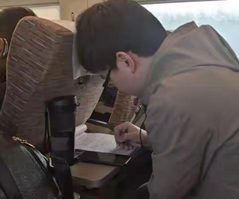 喜讯】百舸争流奋楫者先 千帆竞发勇进者胜—热烈祝贺展览路小学冯立巍老师荣获”全国真语文”作文比赛一等