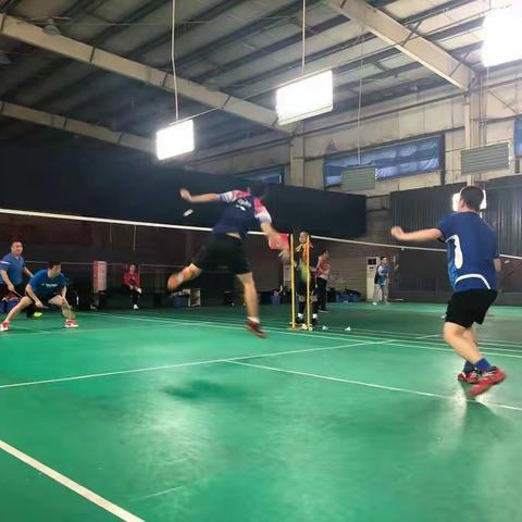 羽翊羽毛球俱乐部西部证券杯比赛掠影