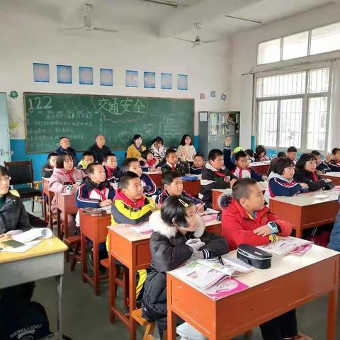 湖源中心学校责任督学罗炳兵下校专项督导简讯