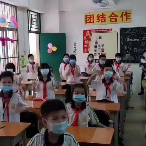 认真学习的孩子棒棒哒👍👍开学啦，这是新的开始，我们都要加油😊