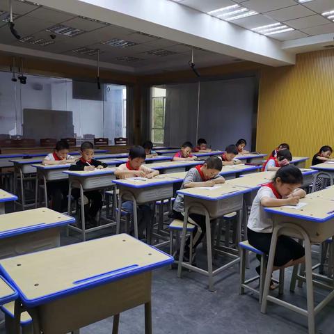 挑战速算极限，争当数学明星—鹅湖小学二年级速算比赛