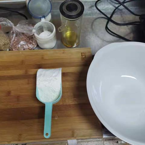 芝麻花生甜酥饼——大二班 郭王锦逸