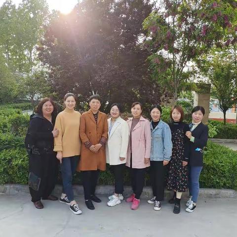 陈固镇东守宫小学——齐心协力同交流，听课评课共成长