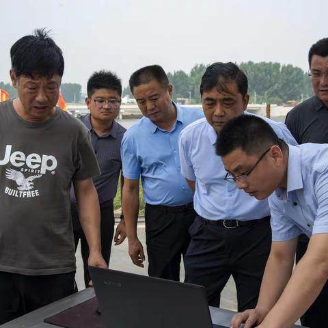 李季孝现场察看长平滩区护城堤工程
