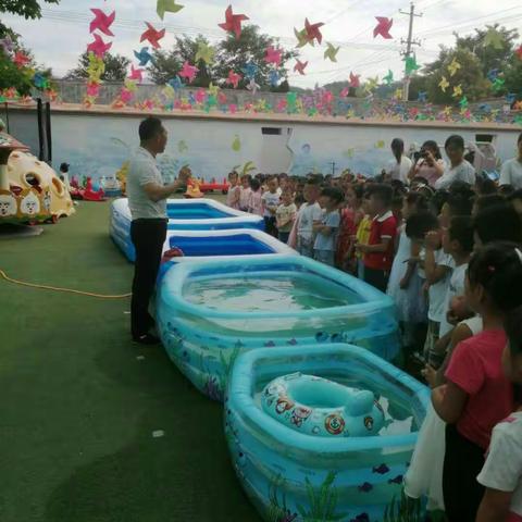 古城镇寺坡幼儿园顺利进行防溺水安全演练