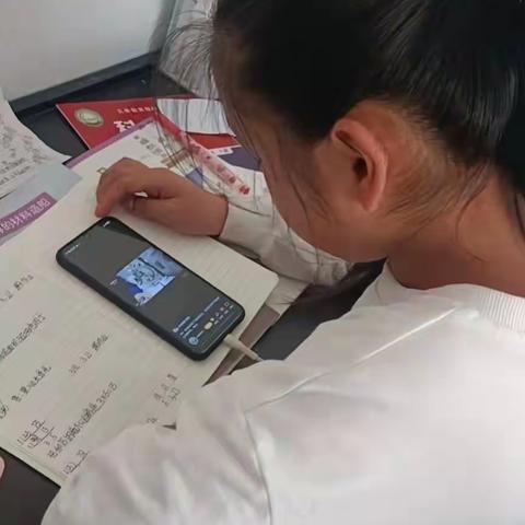 安全伴你我——记五二班安全教育活动