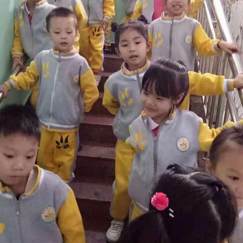 德宝幼儿园感恩节北大2班亲子活动